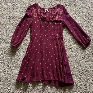 Small maroon Mudd dress